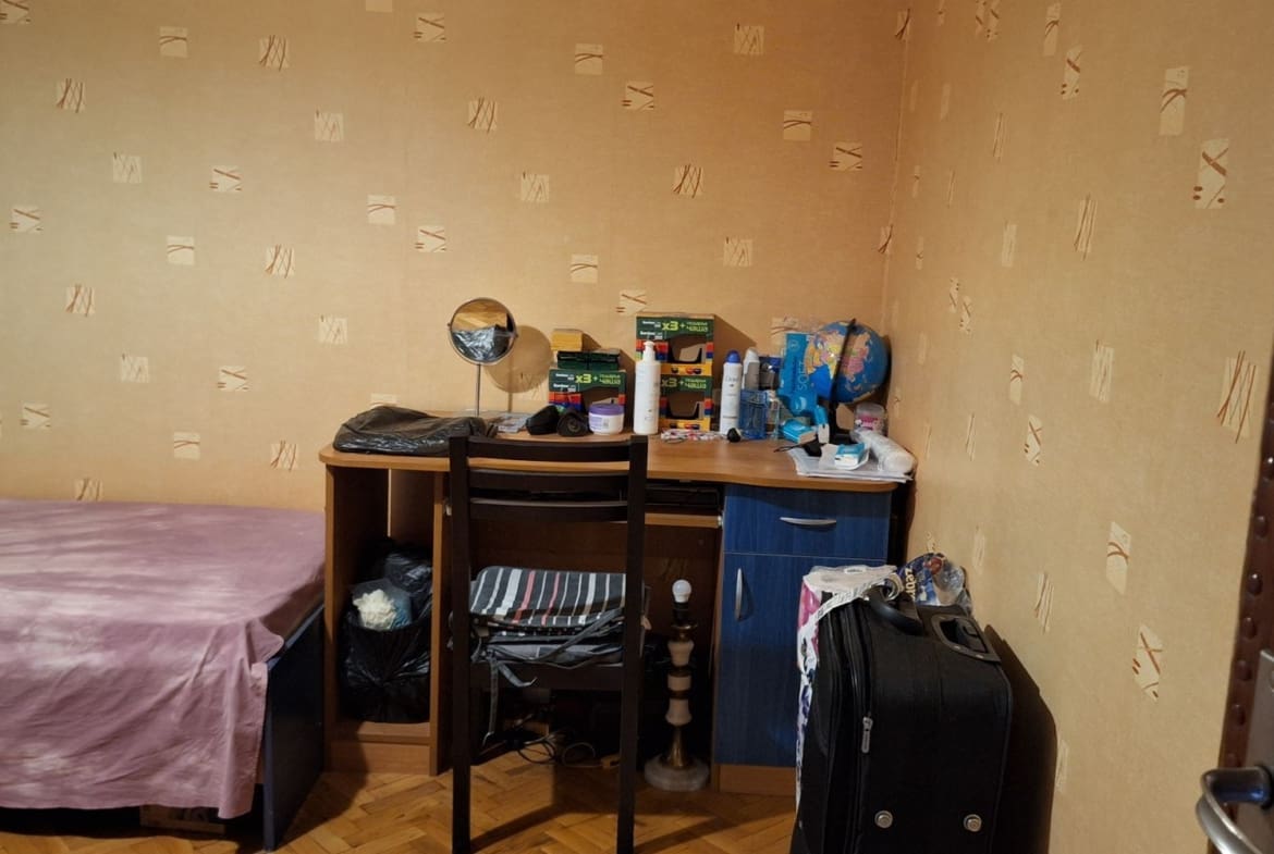 тристаен апартамент - 0
