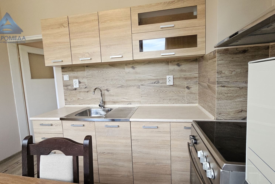 Светъл и топъл тристаен в жк.Овча купел 2 - 0