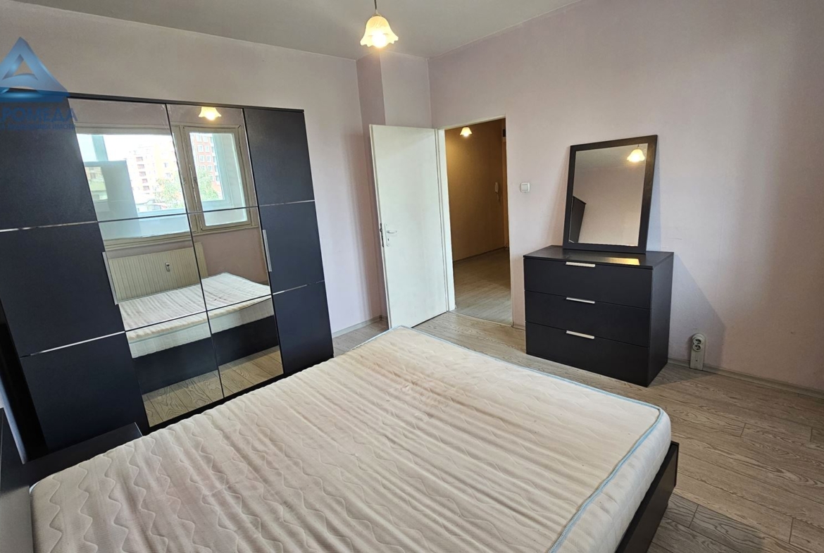 Светъл и топъл тристаен в жк.Овча купел 2 - 0