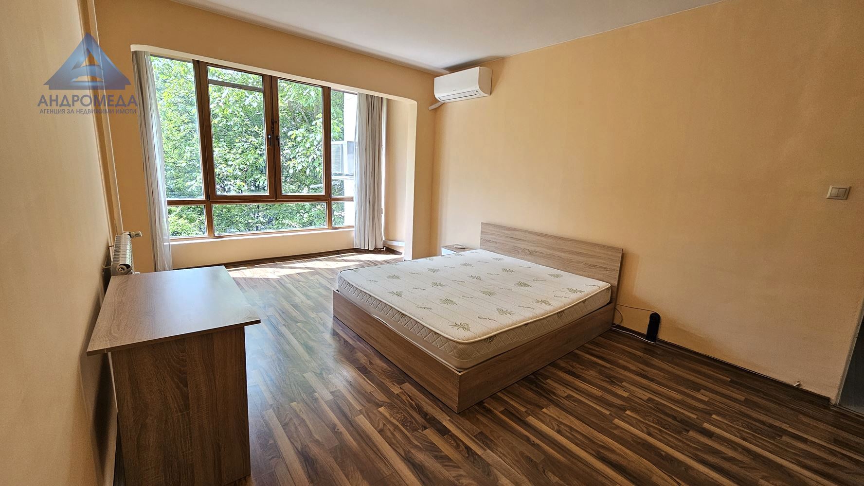 Светъл и топъл тристаен в жк.Овча купел 2 - 0