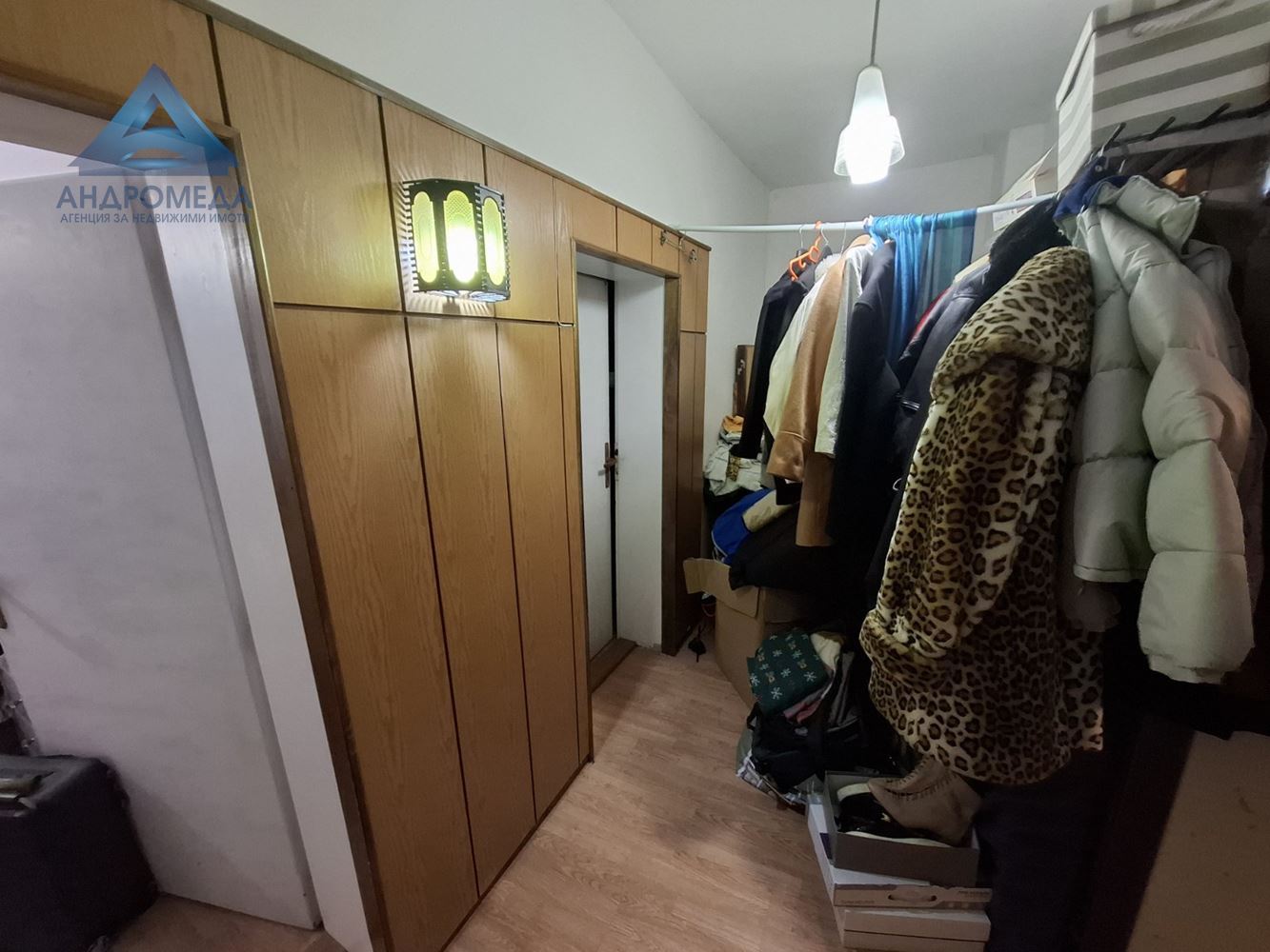 Самостоятелна Къща в с.Дойренци - 0