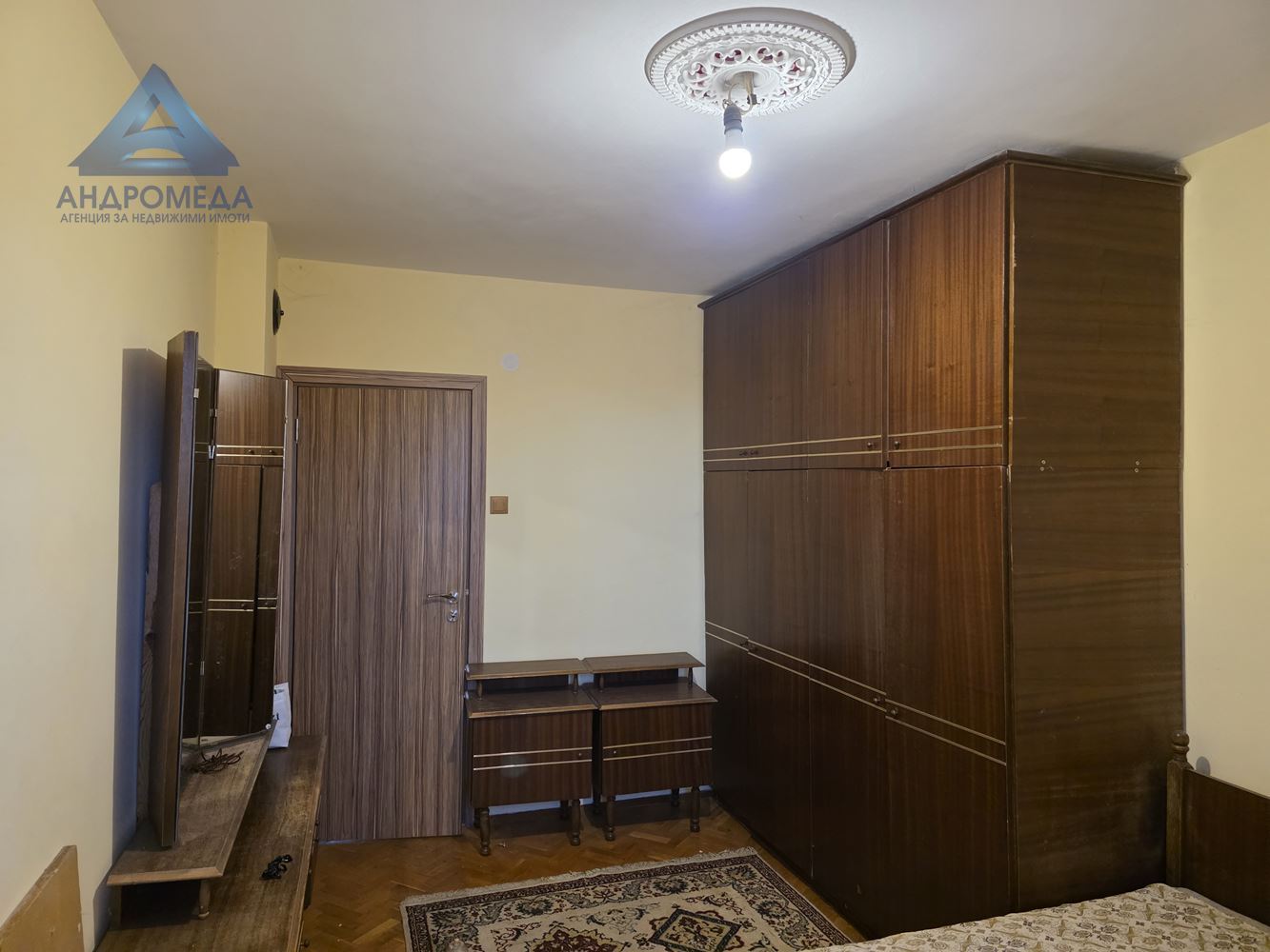 Тристаен апартамент с потенциал – Широк център, ул. „Катя Попова“ - 0