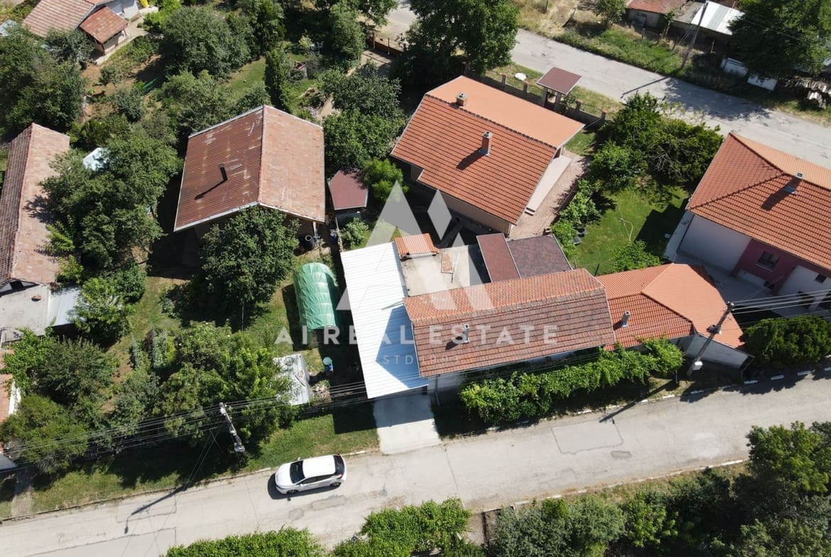 🏡 Еднофамилна къща с двор в с. Брестовец – само на 7 км от гр. Плевен! - 0
