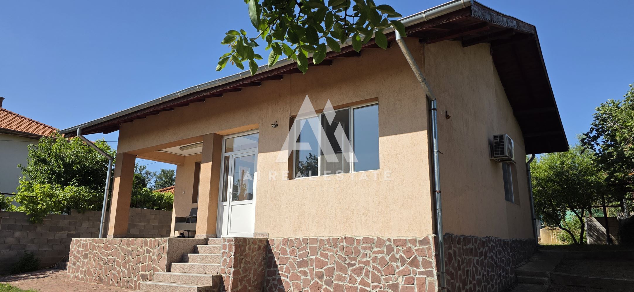 🏡 Еднофамилна къща с двор в с. Брестовец – само на 7 км от гр. Плевен! - 0