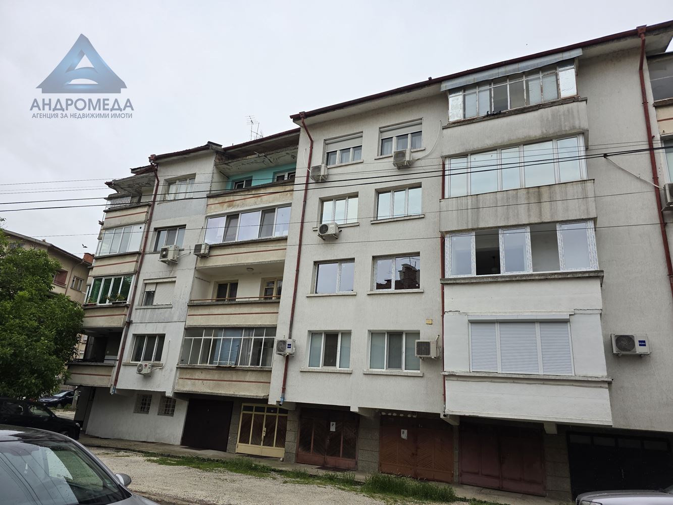 Тристаен апартамент с потенциал – Широк център, ул. „Катя Попова“ - 0