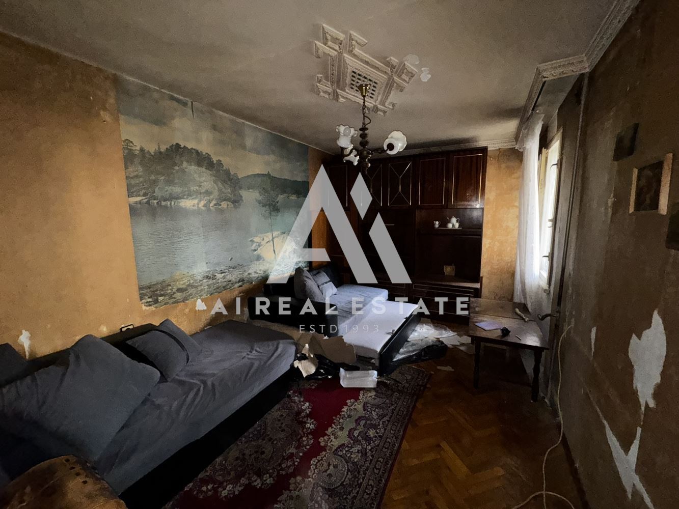Тристаен апартамент с потенциал – Широк център, ул. „Катя Попова“ - 0