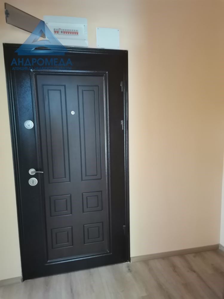 двустаен под наем - 0