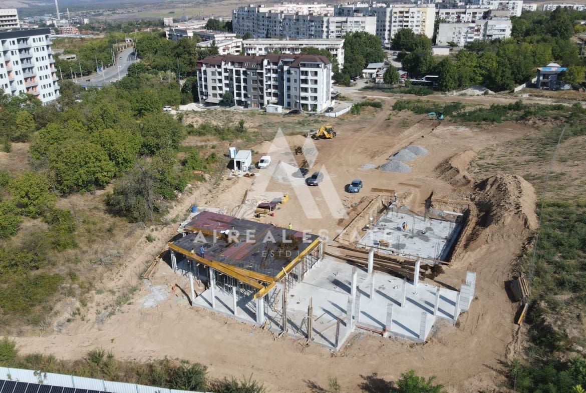 Къща в Затворен комплекс "Свети Сава" - 0