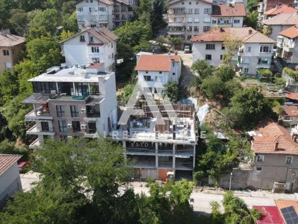 Двустаен апартамент в бутикова сграда Maison 19 - 0