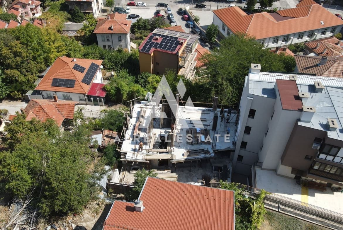 Двустаен апартамент в бутикова сграда Maison 19 - 0