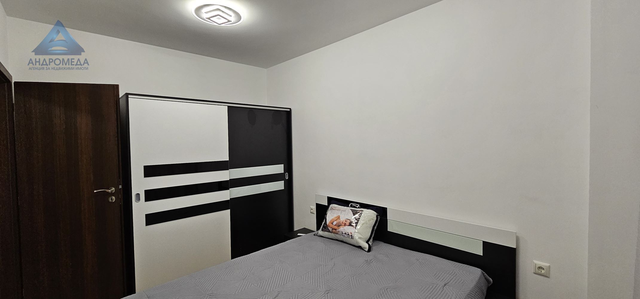 Двустаен на минути от Медицински университет ! - 0