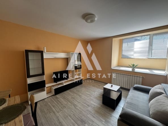 4-стаен апартамент *Под наем* до входа на МУ - 0