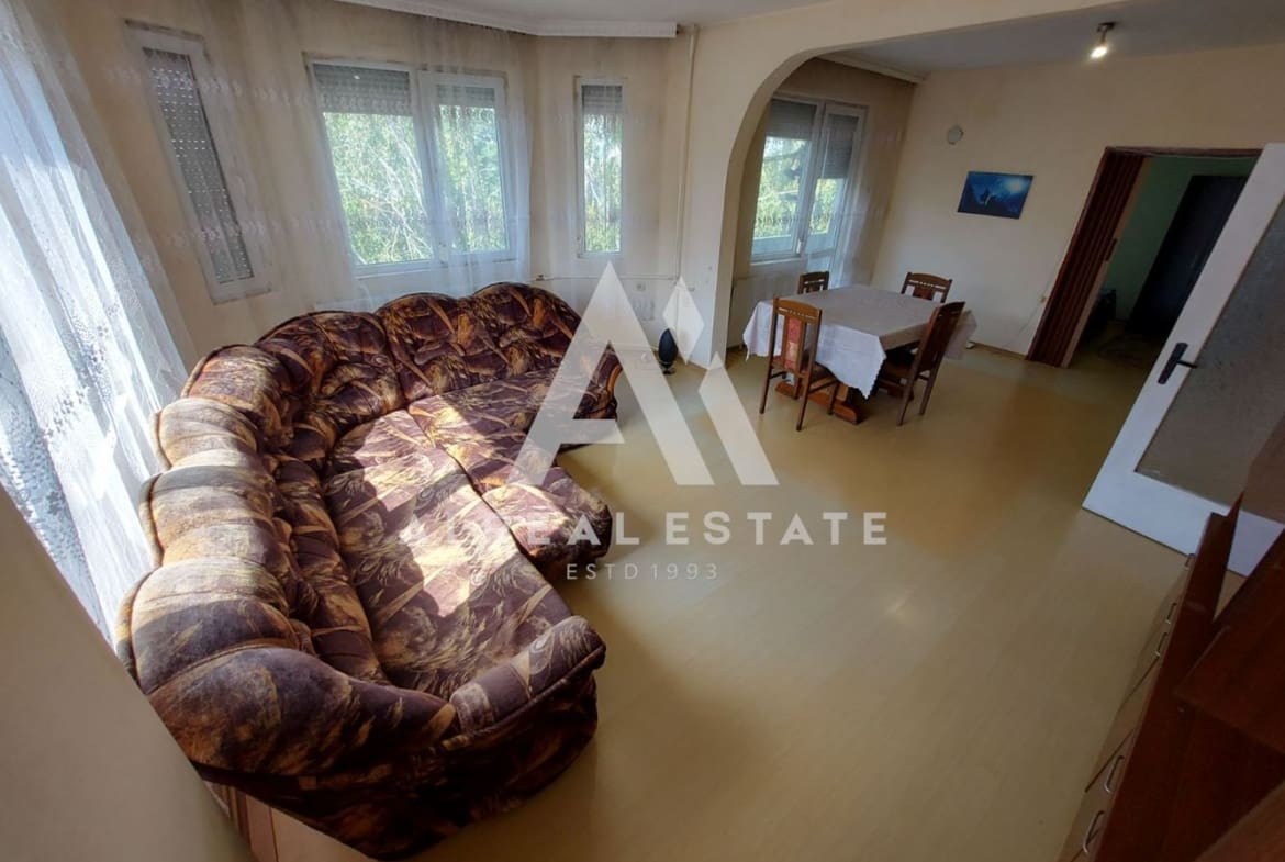 Тристаен до МУ! - 0