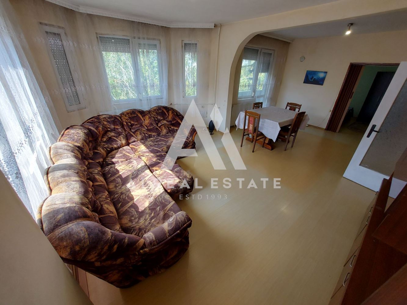 Тристаен до МУ! - 0