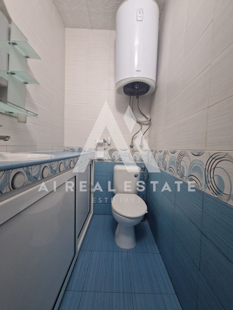 тристаен под наем - 0