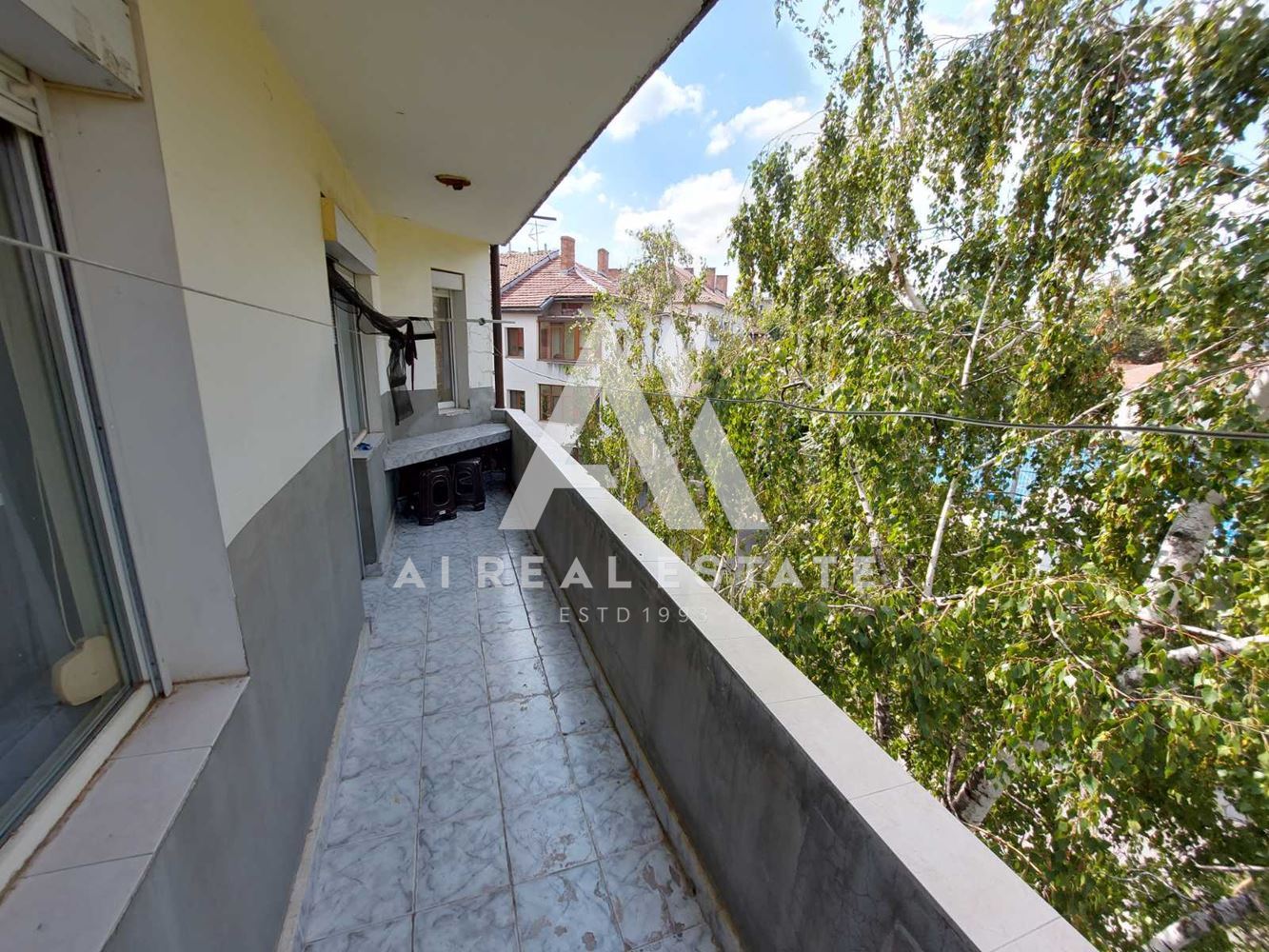 Тристаен до МУ! - 0