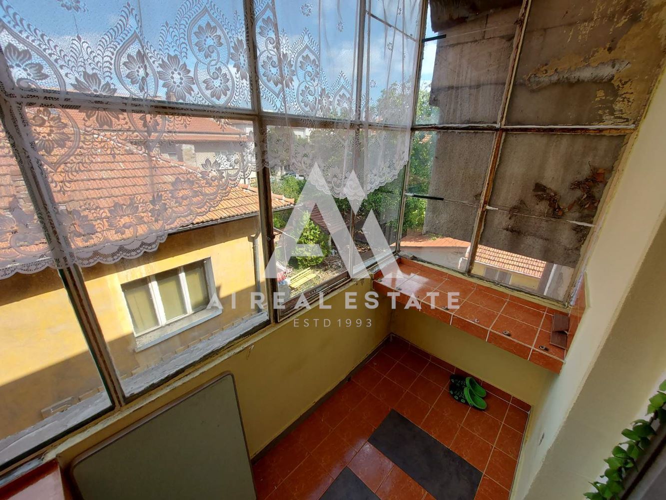 Тристаен до МУ! - 0