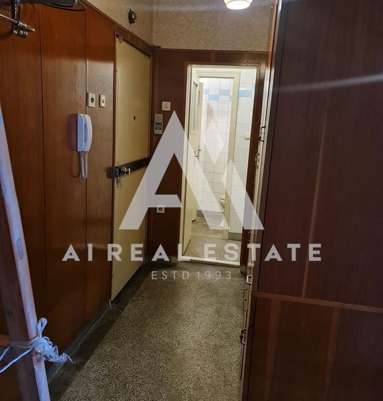 Тристаен Идеален център! - 0