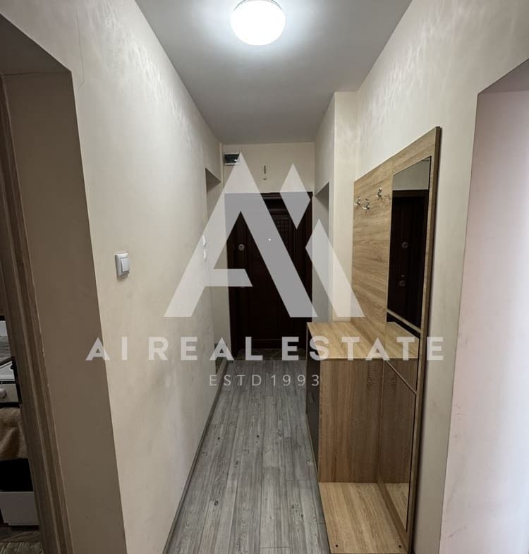 4-стаен апартамент *Под наем* до входа на МУ - 0