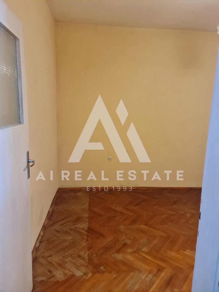 Тристаен Идеален център! - 0