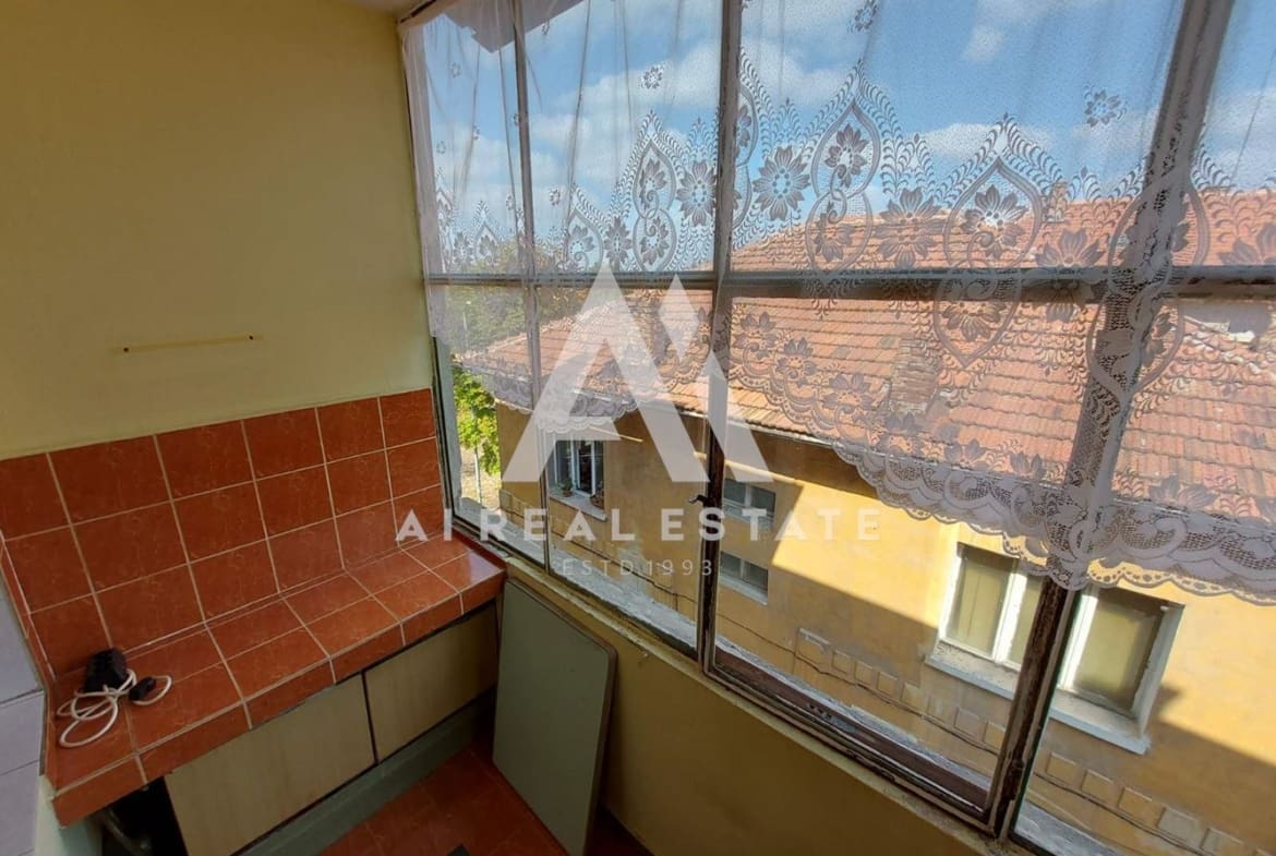 Тристаен до МУ! - 0