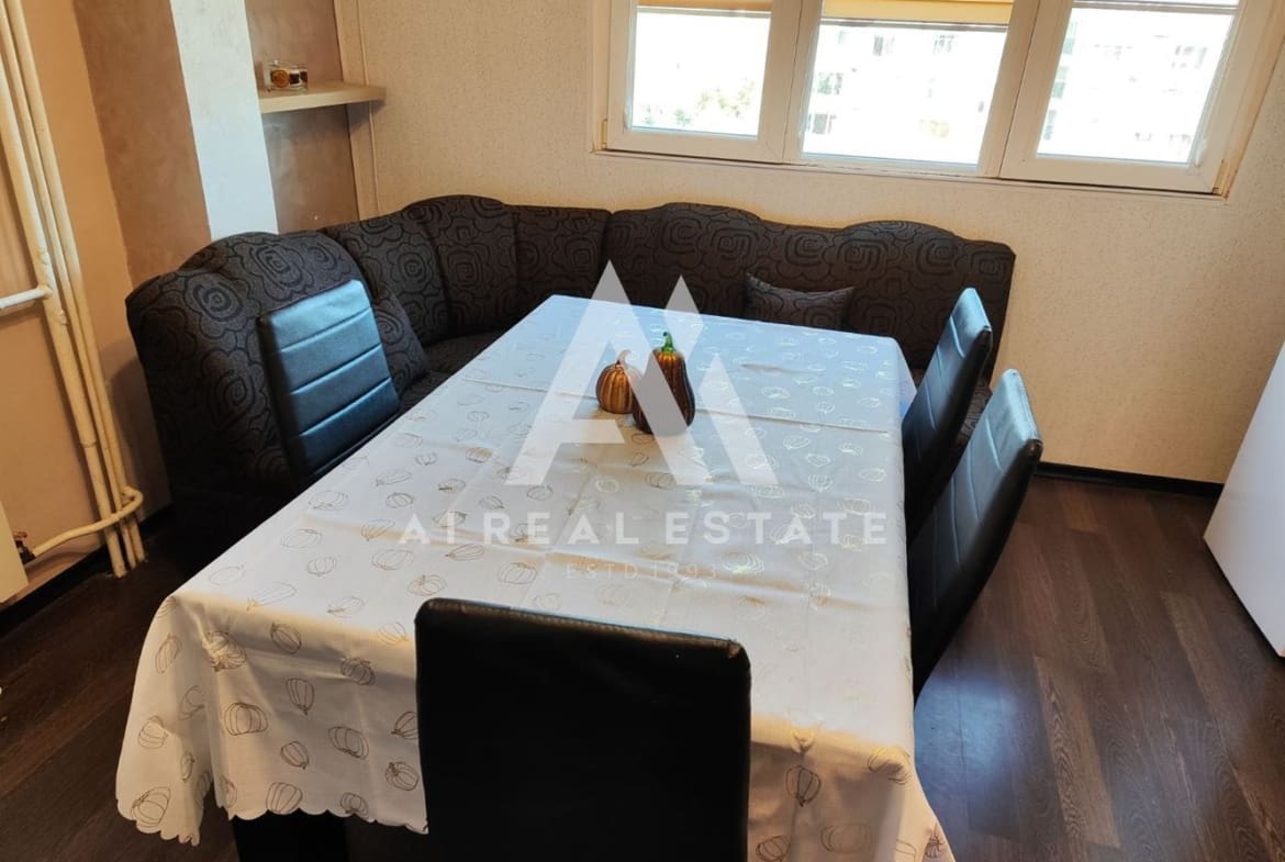 тристаен под наем - 0