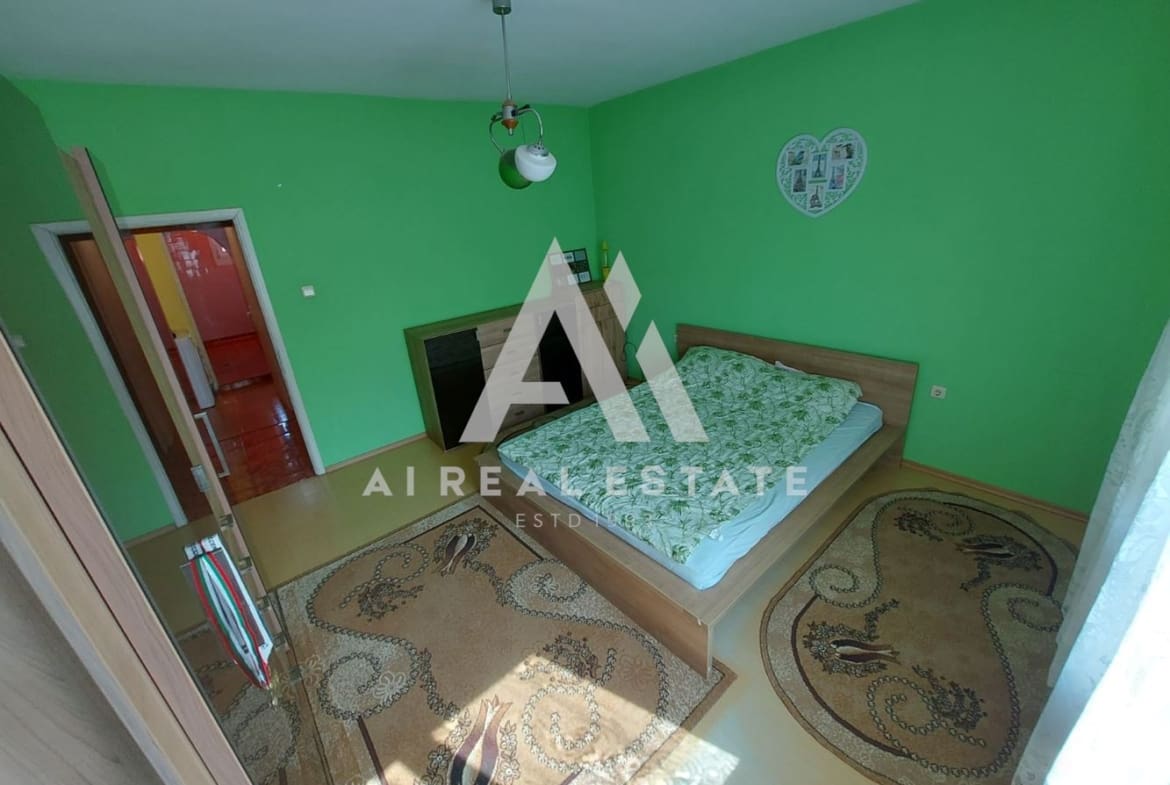 Тристаен до МУ! - 0