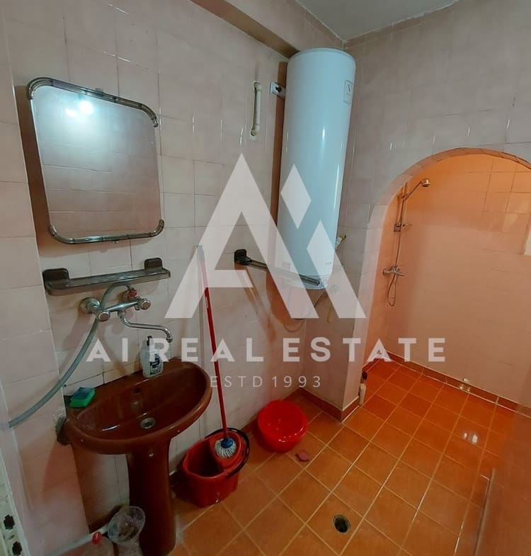 Тристаен до МУ! - 0