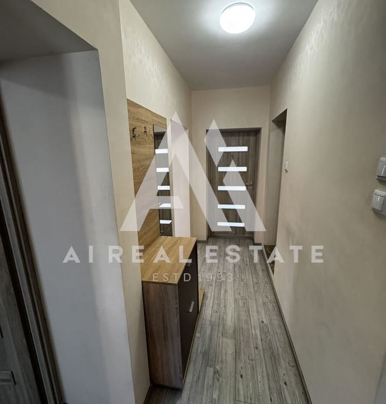 4-стаен апартамент *Под наем* до входа на МУ - 0