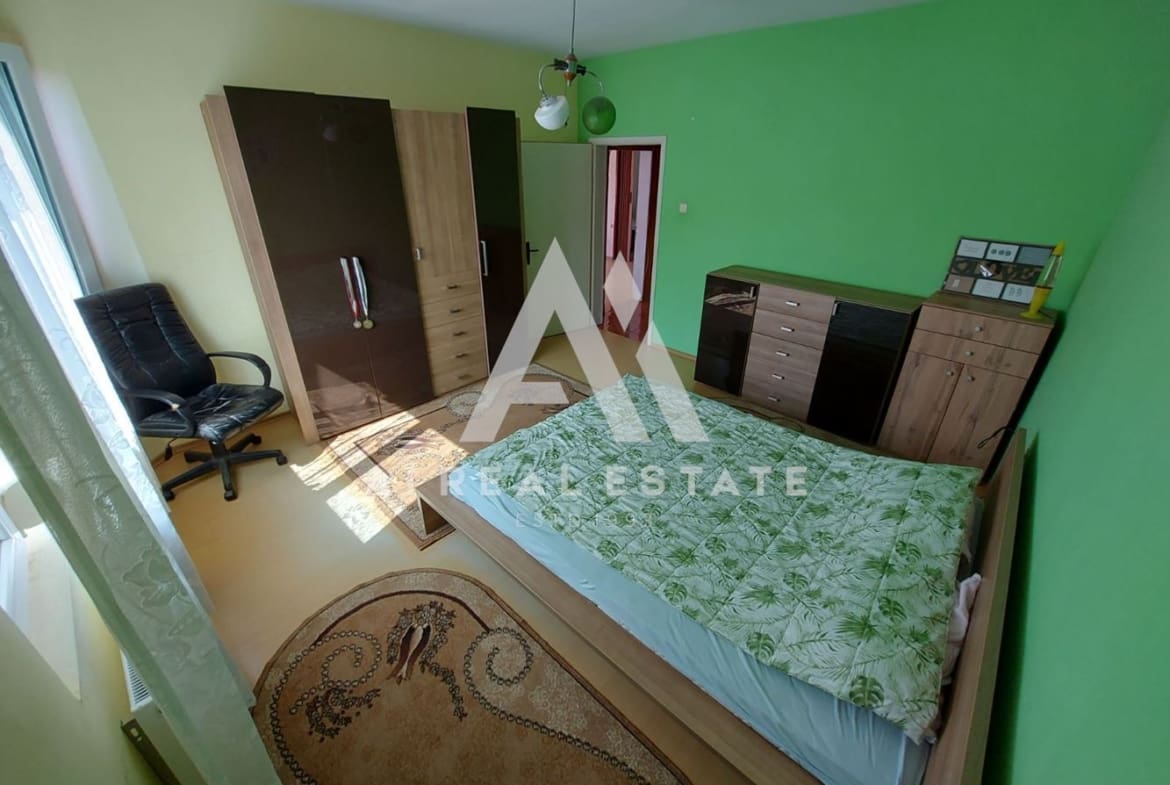 Тристаен до МУ! - 0