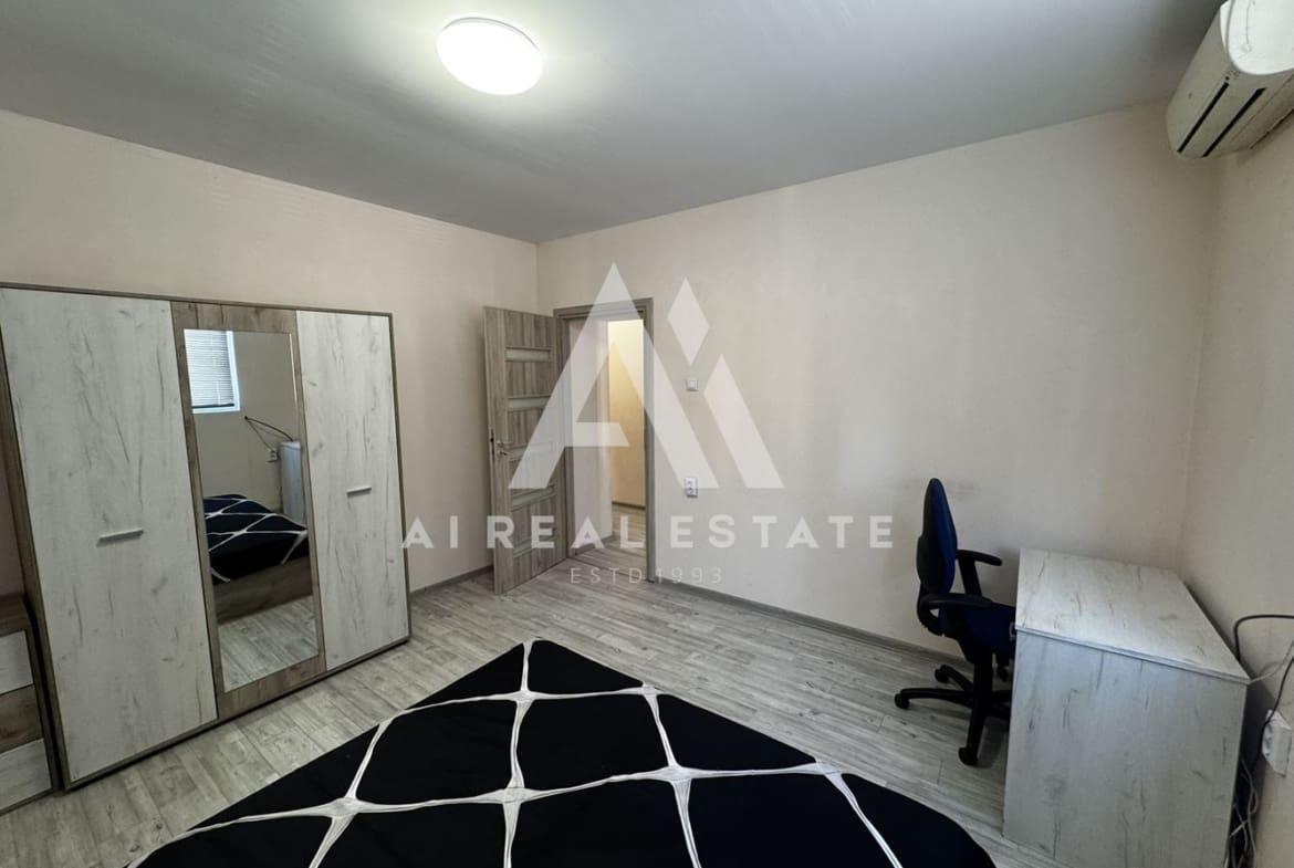 4-стаен апартамент *Под наем* до входа на МУ - 0