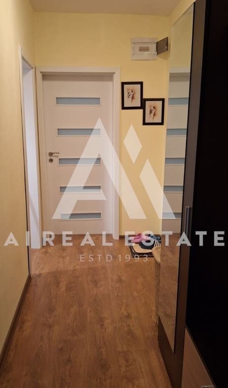 двустаен апартамент - 0
