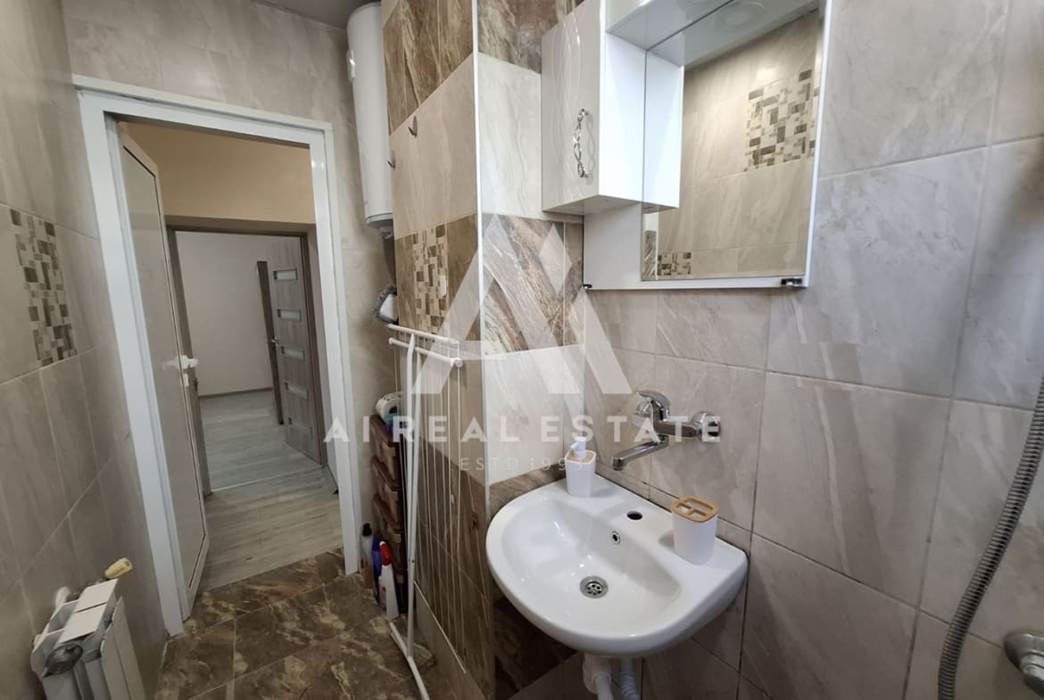 4-стаен апартамент *Под наем* до входа на МУ - 0