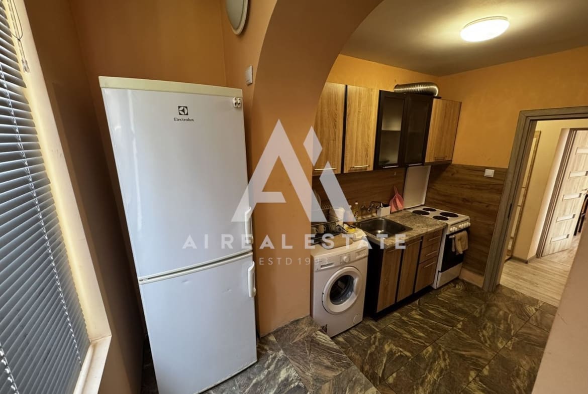 4-стаен апартамент *Под наем* до входа на МУ - 0