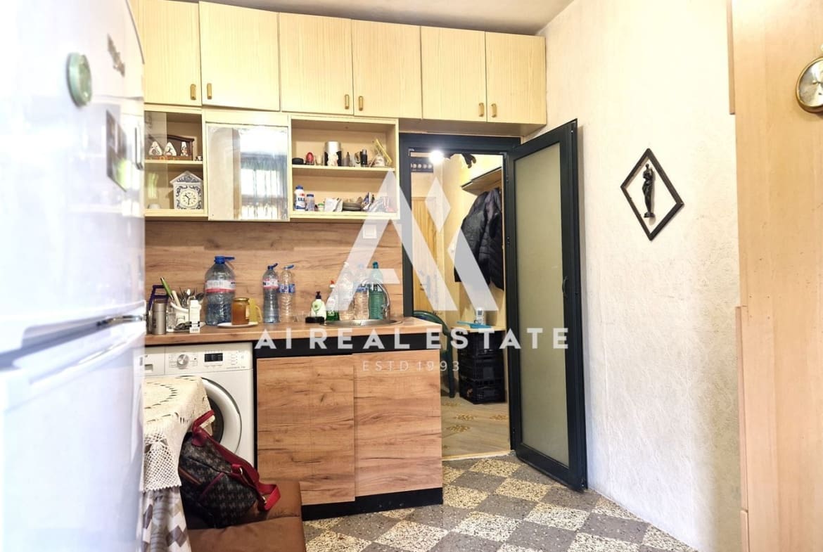 Продава гарсониера в ж.к. Сторгозия - 0