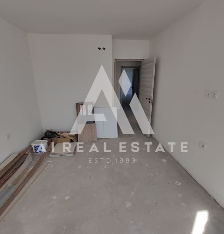 Тристаен апартамент в идеалния център на гр. Плевен! - 0