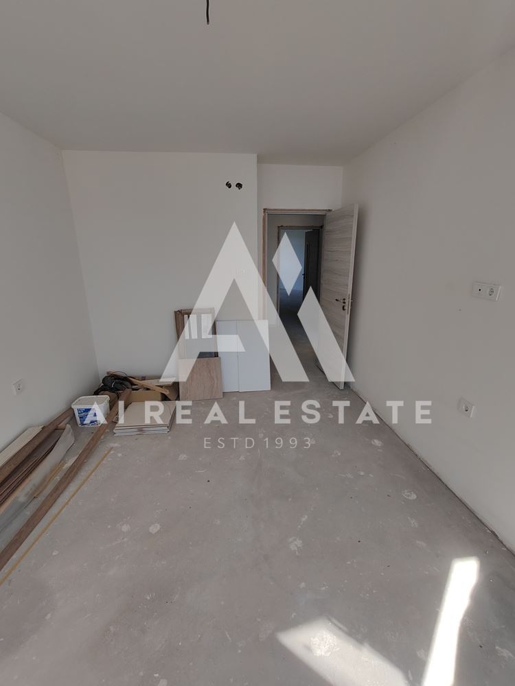 Тристаен апартамент в идеалния център на гр. Плевен! - 0