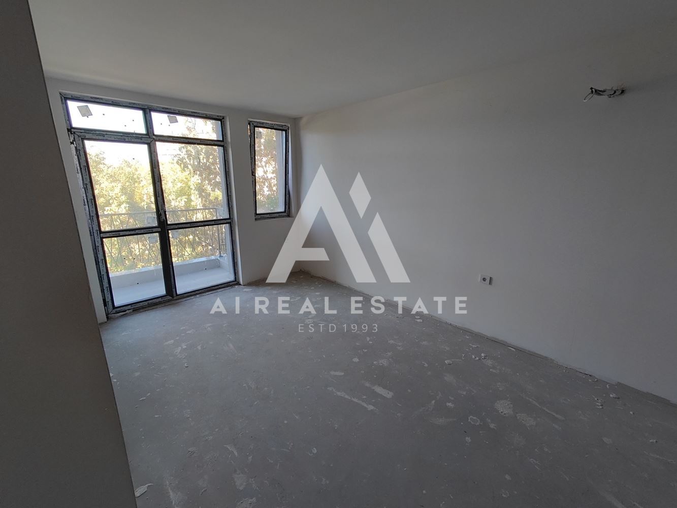 Тристаен апартамент в идеалния център на гр. Плевен! - 0