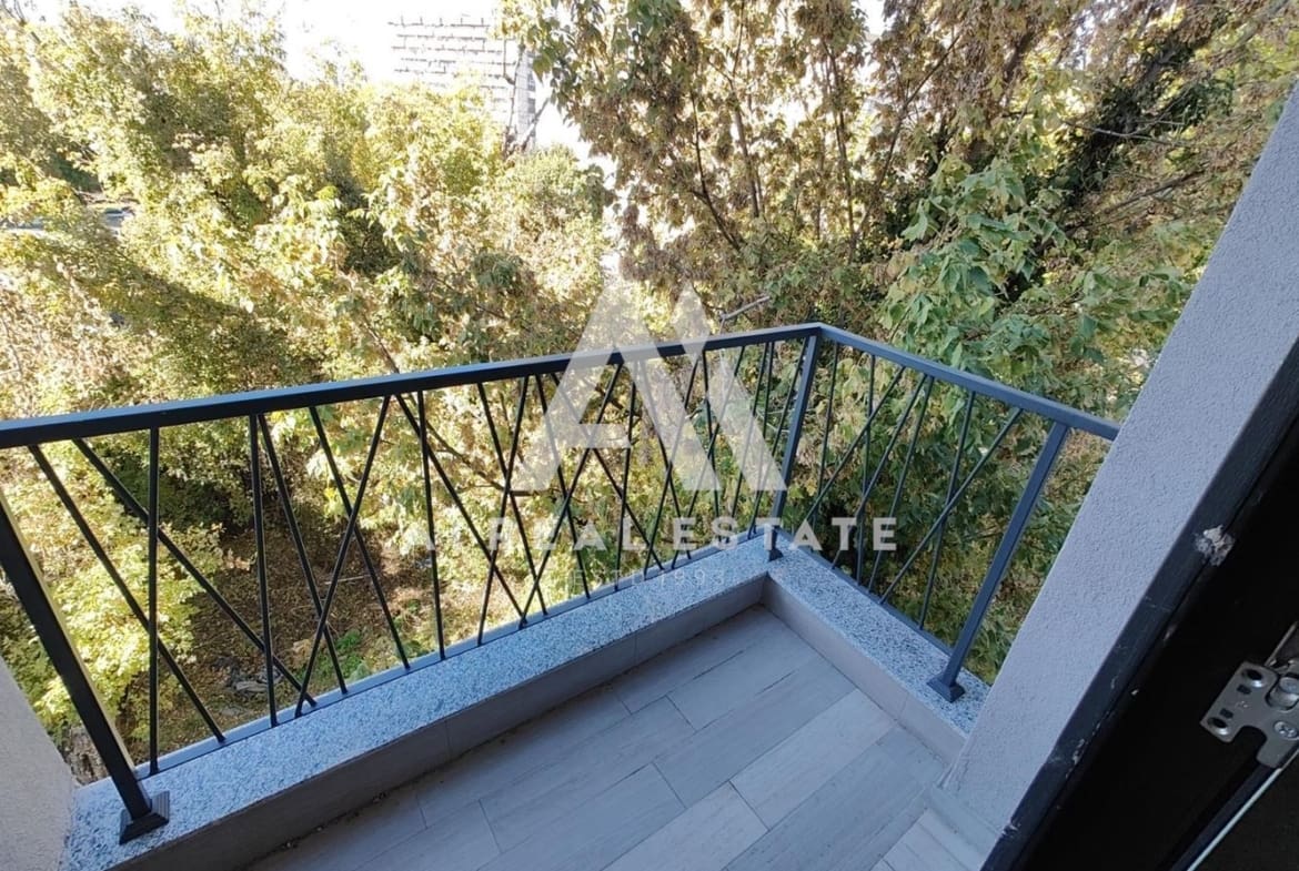 Тристаен апартамент в идеалния център на гр. Плевен! - 0