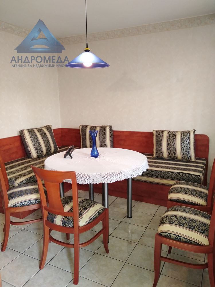 Дава под наем тристаен апартамент - 0