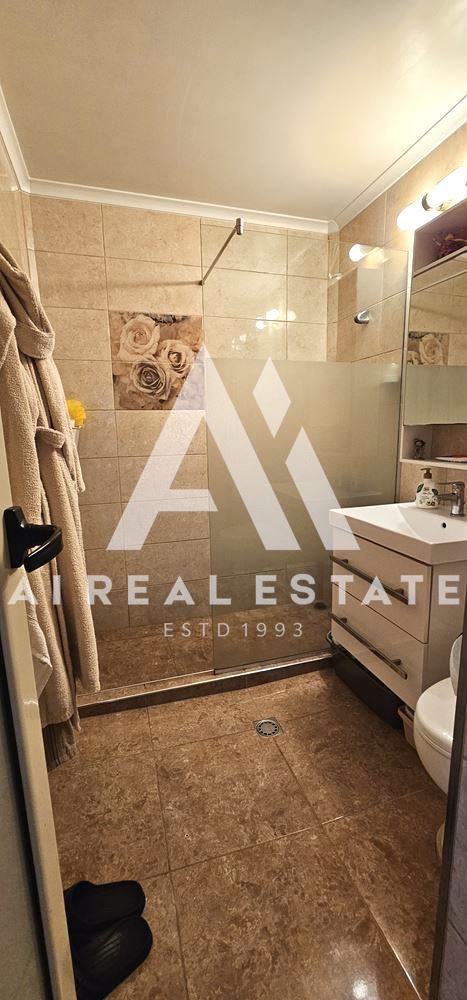 Слънчев тристаен апартамент в жк. Младост 4 - 0