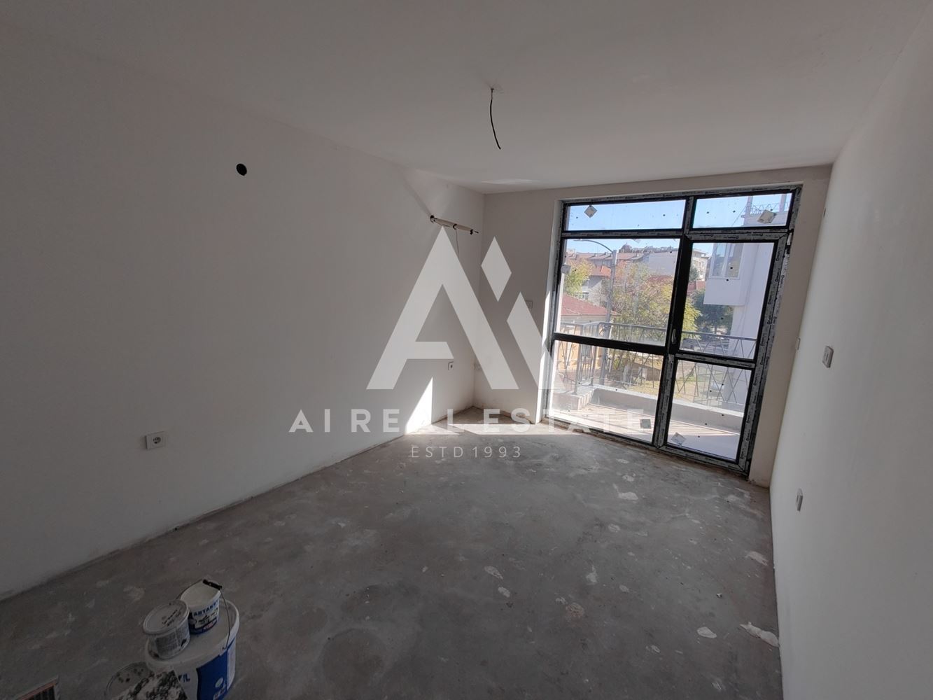 Тристаен апартамент в идеалния център на гр. Плевен! - 0