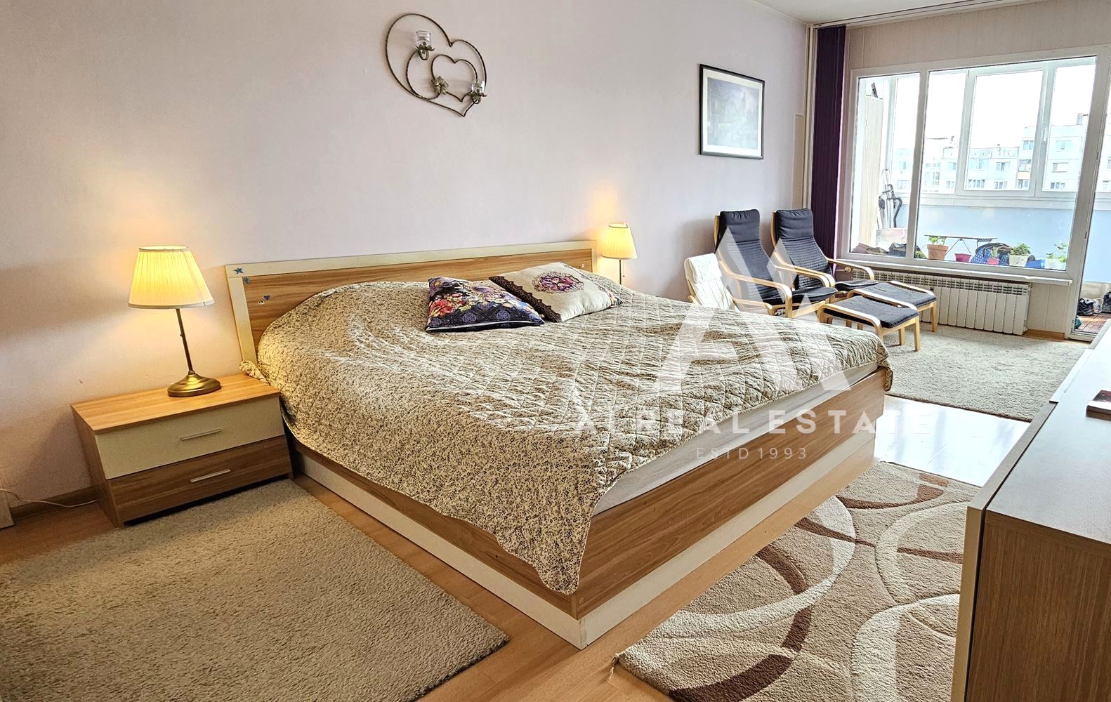 Слънчев тристаен апартамент в жк. Младост 4 - 0