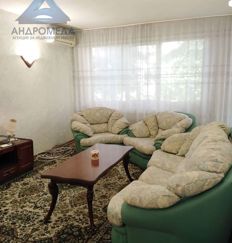 Дава под наем тристаен апартамент - 0