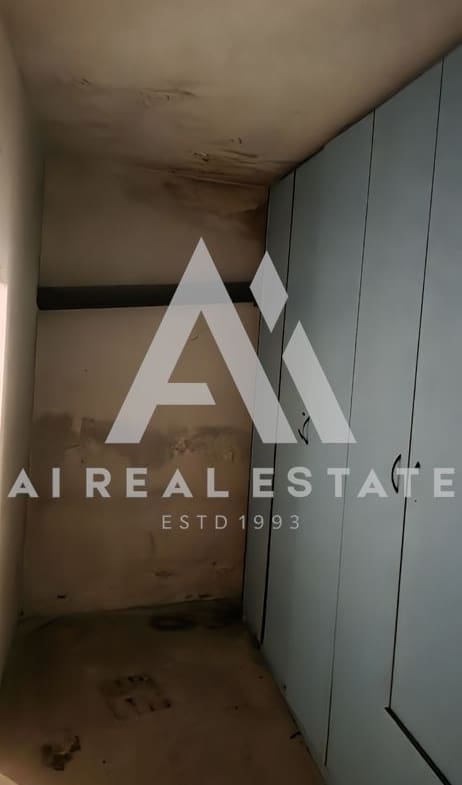 Подземен гараж, разположен на ниво -1 - 0