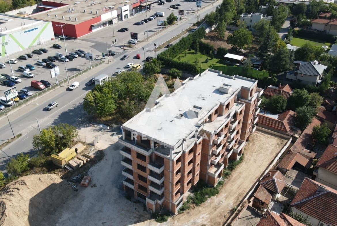 Четиристаен апартамент – комплекс M&G S.M.2 - 0