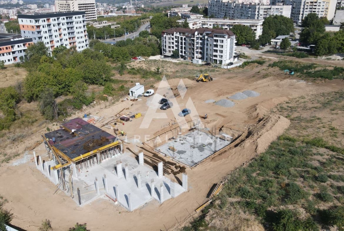 Къща в Затворен комплекс "Свети Сава" - 0