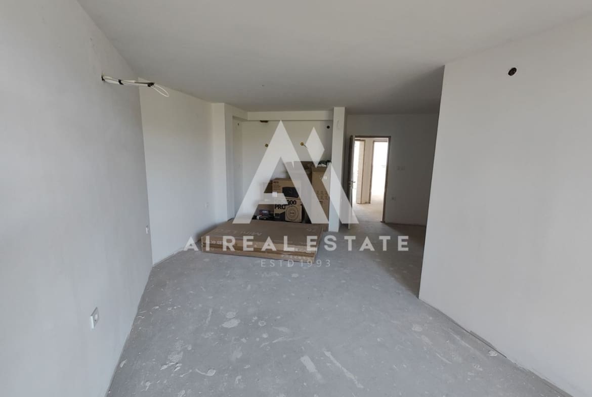 Тристаен апартамент в идеалния център на гр. Плевен! - 0