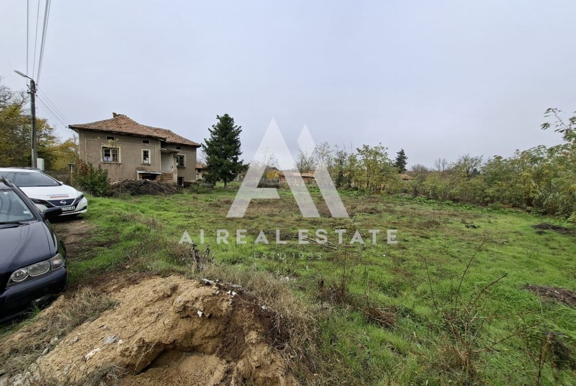 КЪЩА С ДВОР - 0