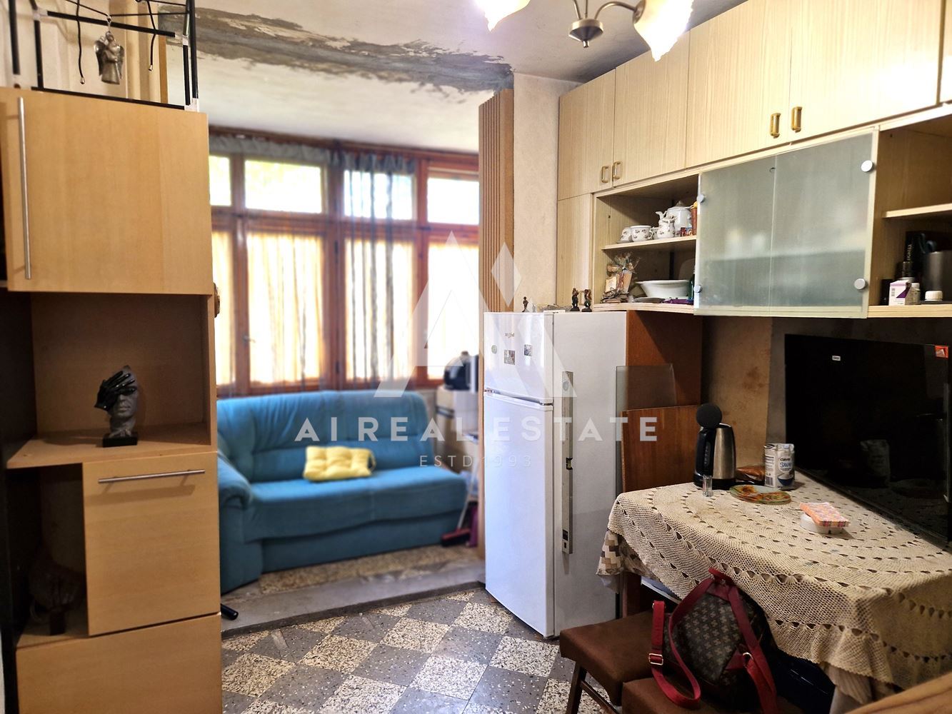 Продава гарсониера в ж.к. Сторгозия - 0